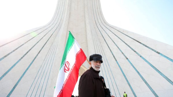 中股配资平台官网 伊朗大范围断网，特朗普再度威胁